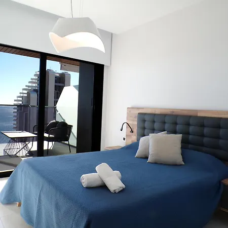 Sunset Waves By Gestaltur